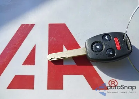 2004 Honda Accord 2.4 Lx from USA, damaged, VIN 1HGCM56374A098574